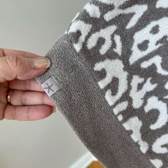 Barefoot Dreams Cozy Chic Ultra lite poncho one size asymmetrical super soft - Picture 7 of 12